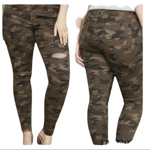 Lane Bryant Super Stretch Skinny Jean Destructed Camo Sz 18